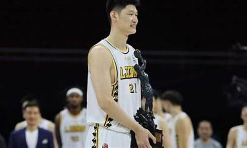 nba杨毅_NBA杨毅多高